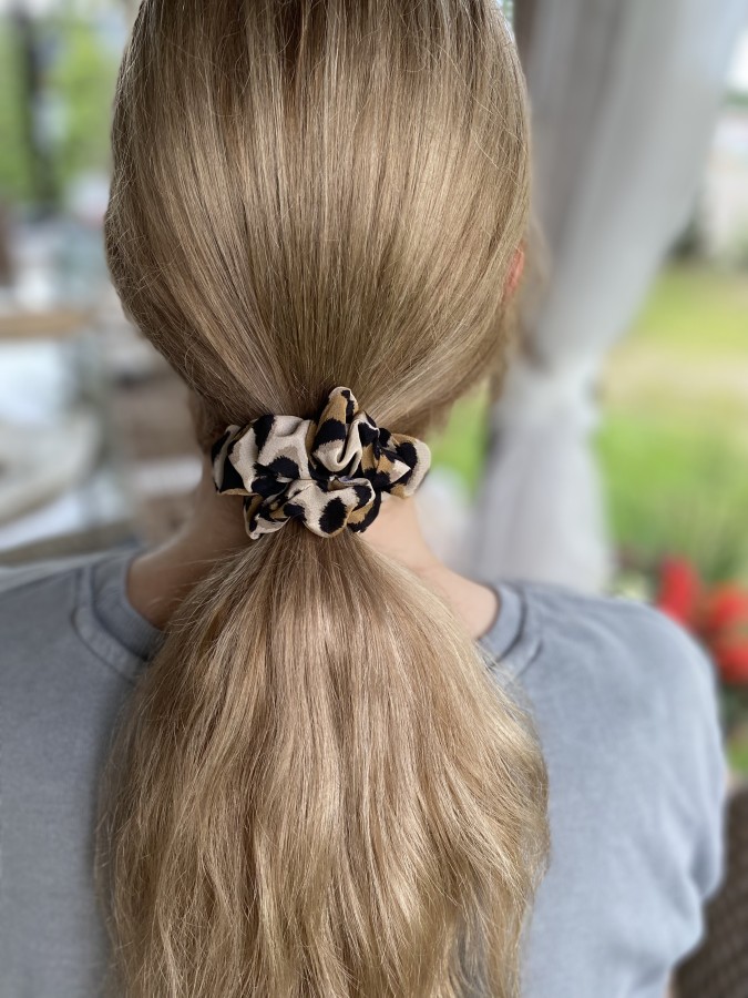 Tigrinė vidutinė šilko gumelė